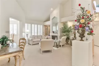 Photo #1: 2467250 Listing 