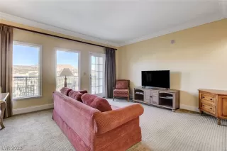 Photo #4: 2467253 Listing 