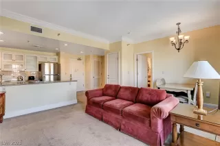 Photo #5: 2467253 Listing 