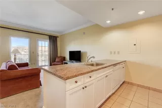 Photo #6: 2467253 Listing 