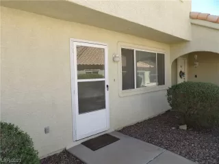 Photo #2: 2467300 Listing 