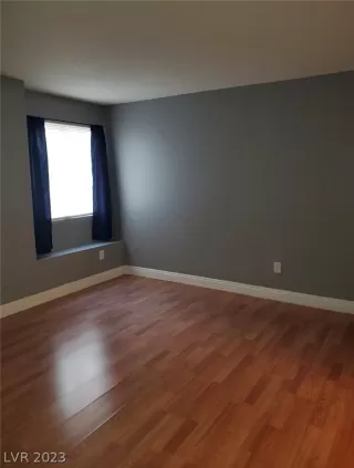 Photo #6: 2467306 Listing 