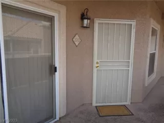 Photo #3: 2467313 Listing 