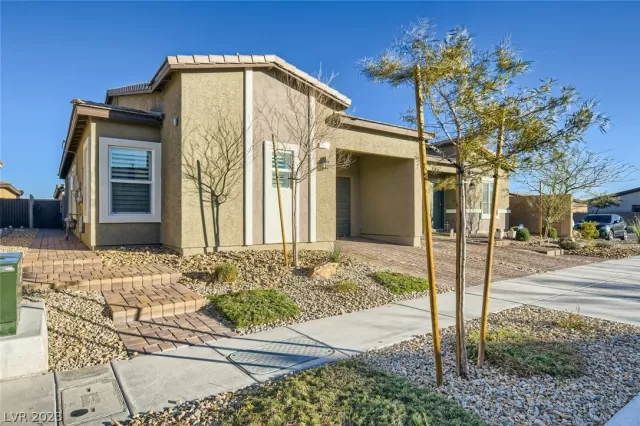 MLS: 2467347 Condo For Sale