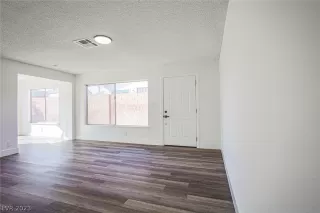 Photo #3: 2467379 Listing 