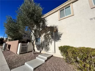 Photo #1: 2467406 Listing