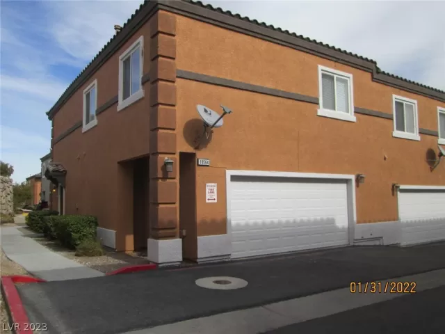 MLS: 2467413 Condo For Sale