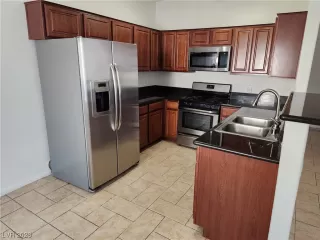 Photo #4: 2467413 Listing 