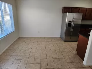 Photo #6: 2467413 Listing 