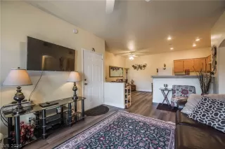 Photo #4: 2467442 Listing 