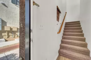 Photo #1: 2467462 Listing 