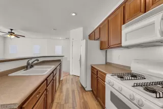 Photo #3: 2467462 Listing 