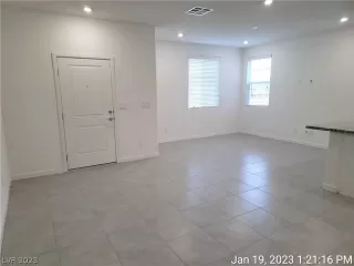 Photo #2: 2467470 Listing 