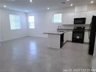 Photo #3: 2467470 Listing 