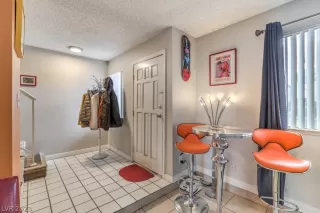 Photo #2: 2467478 Listing