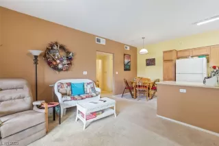 Photo #6: 2467525 Listing