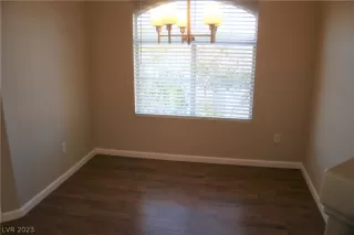 Photo #3: 2467530 Listing 