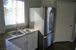 Photo #6: 2467530 Listing 