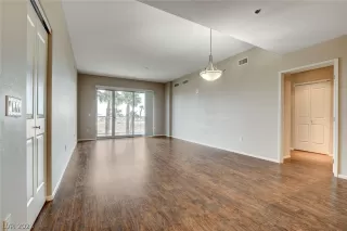 Photo #3: 2467565 Listing 