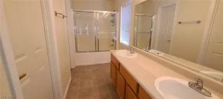 Photo #6: 2467579 Listing 