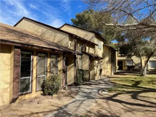 Photo #1: 2467605 Listing