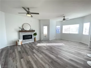 Photo #1: 2467611 Listing