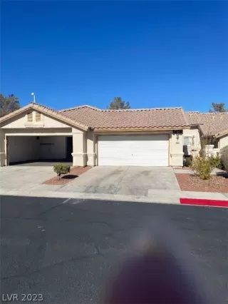 Photo #1: 2467664 Listing