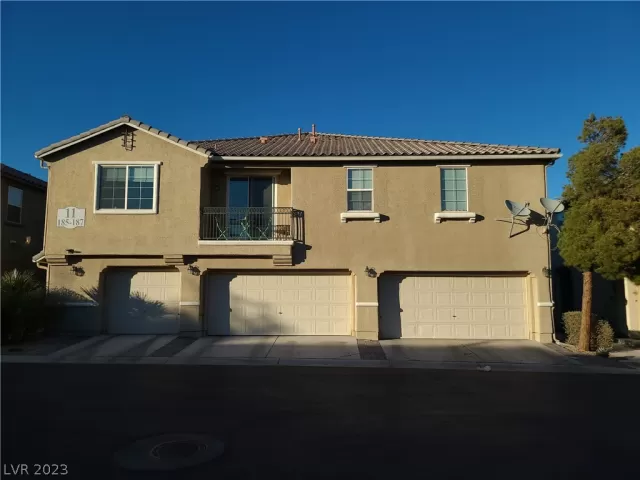 MLS: 2467712 Condo For Sale