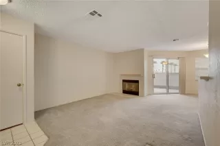 Photo #4: 2467715 Listing