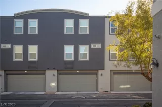 Photo #1: 2467740 Listing