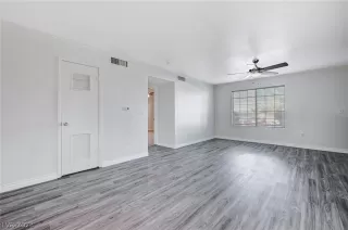 Photo #2: 2467754 Listing 