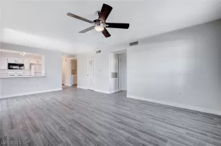 Photo #3: 2467754 Listing 
