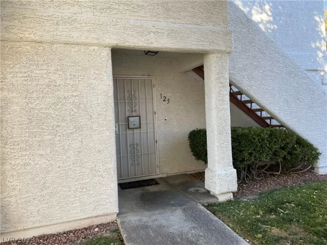 MLS: 2467773 Condo For Sale