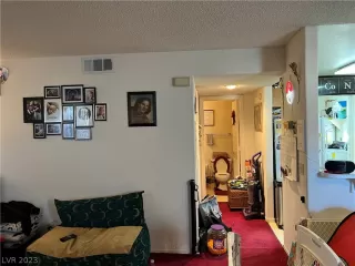 Photo #2: 2467773 Listing