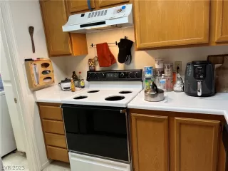 Photo #6: 2467773 Listing