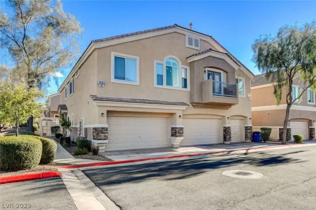 MLS: 2467793 Condo For Sale