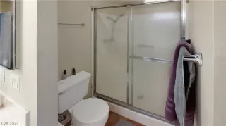 Photo #3: 2467799 Listing 