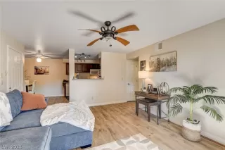 Photo #4: 2467825 Listing 