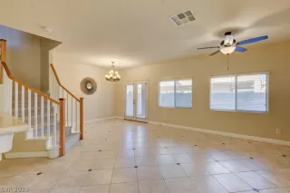 Photo #6: 2467831 Listing