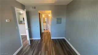 Photo #6: 2467834 Listing 