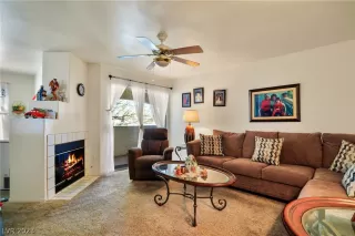 Photo #2: 2467872 Listing