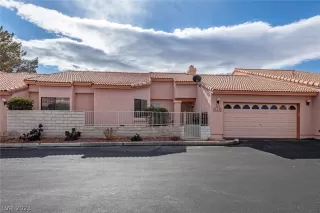 Photo #2: 2467882 Listing