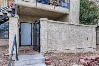 Photo #1: 2467954 Listing