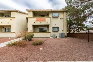 Photo #3: 2467961 Listing