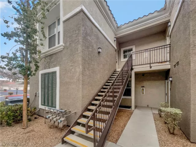 MLS: 2467988 Condo For Sale