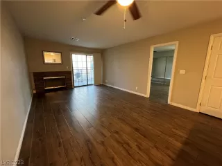 Photo #4: 2468008 Listing 