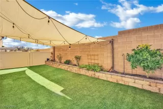 Photo #6: 2468032 Listing