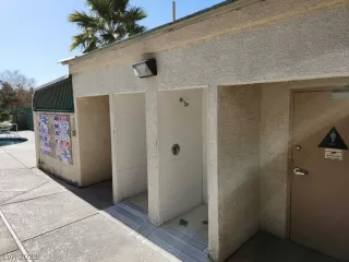 Photo #6: 2468052 Listing