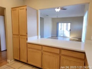 Photo #5: 2468056 Listing 