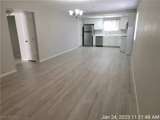 Photo #2: 2468063 Listing 